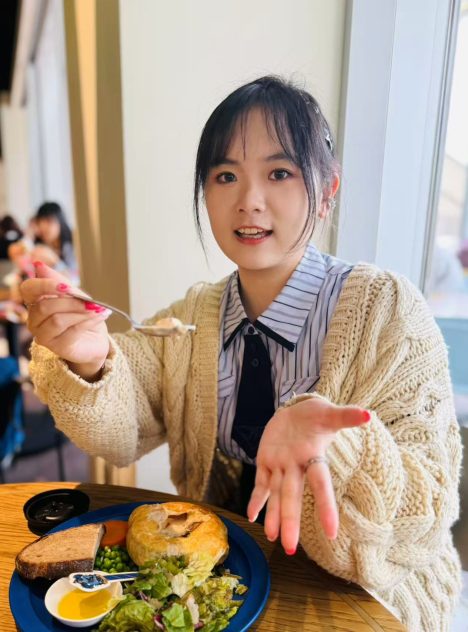 画像：渋谷校 教室長　劉老師